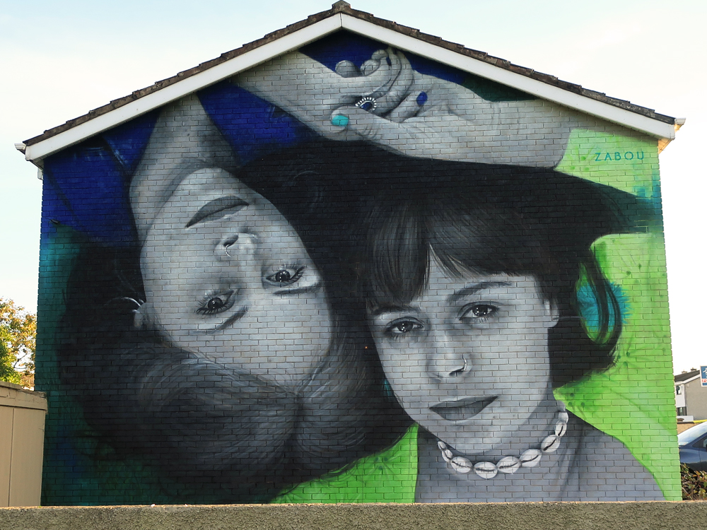 Zabou - Street Art Portrait of Twins